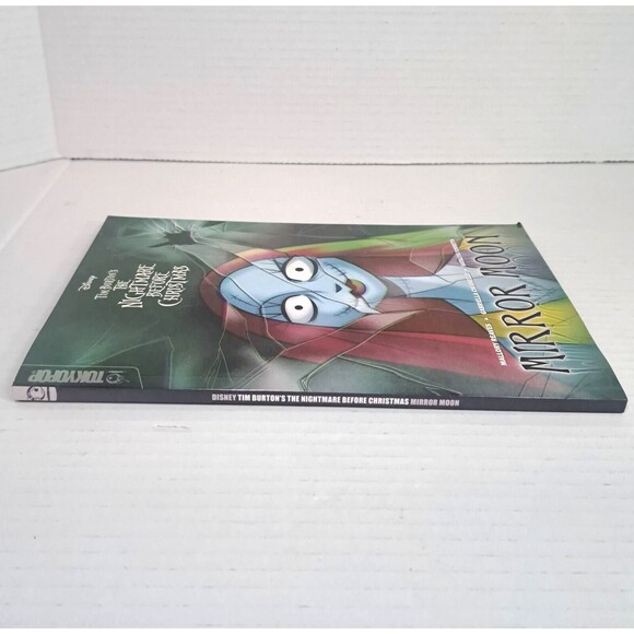 Disney Tim Burtons The Nightmare Before Christmas Mirror Moon Graphic Novel #1-5 - Picture 3 of 4